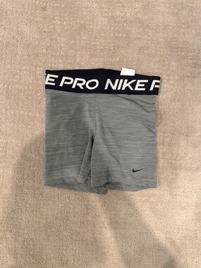 Nike Pro Gray Heathered Pro Compression Shorts with Black Waistband (S)